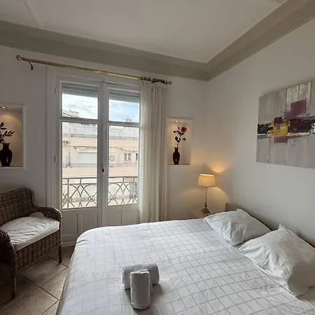 La Croisette - Joli Studio, Balcon Et Vue Laterale Apartment Cannes